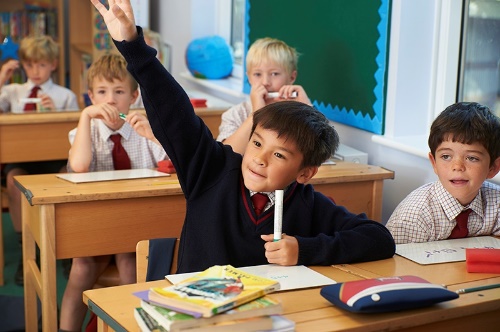 Image representing Moulsford School's approach to learning, showcasing students actively engaged in hands-on and interactive learning experiences, encouraging critical thinking, problem-solving, and a growth mindset.